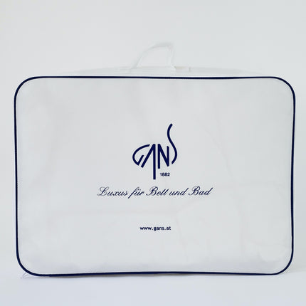 Bag for down duvets